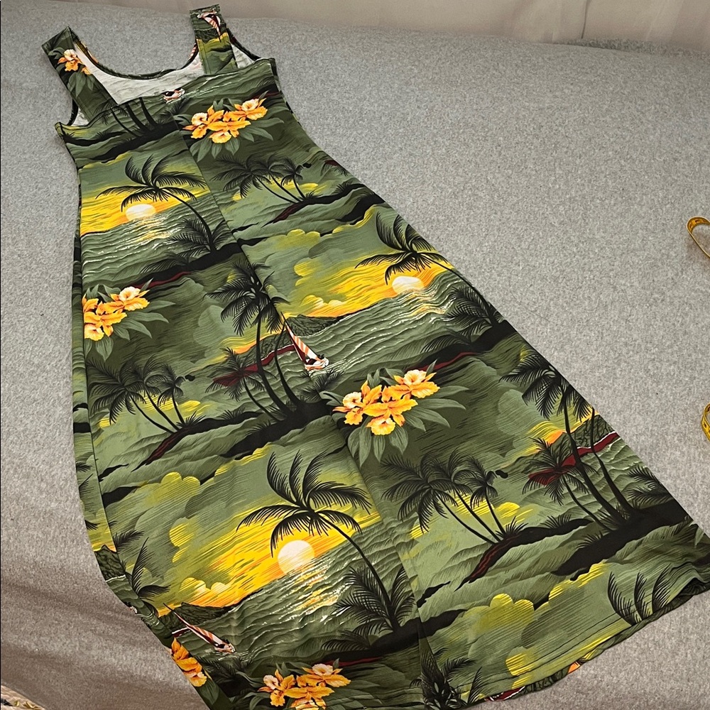 Tropical Green Floral Sundress - Picture 6 of 9